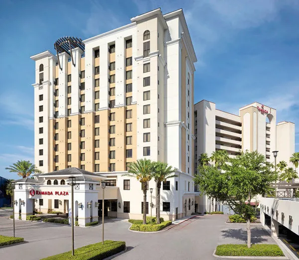 Ramada Plaza by Wyndham Orlando Resort & Suites International Drive