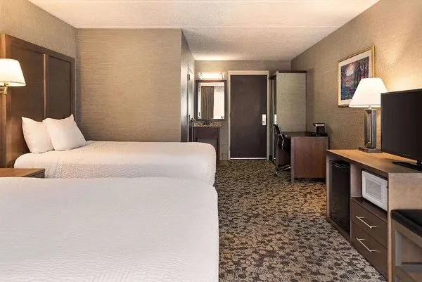 Ramada Plaza by Wyndham Portland