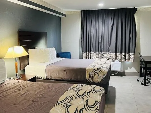 Regency Inn & Suites I-10 East Houston