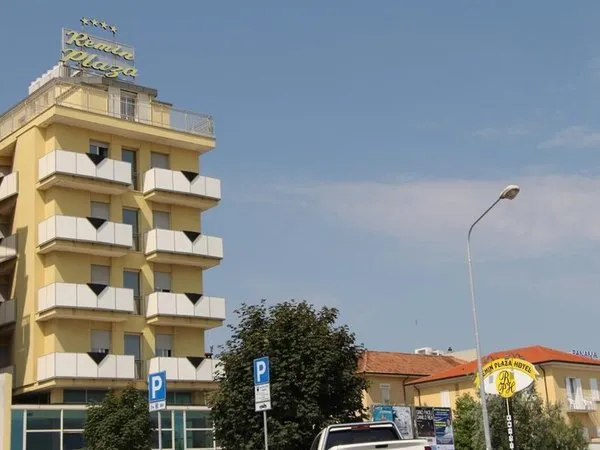 Remin Plaza