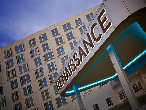 Renaissance Edmonton Airport Hotel