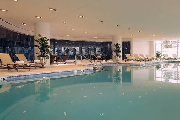 Renaissance Schaumburg Convention Center Hotel