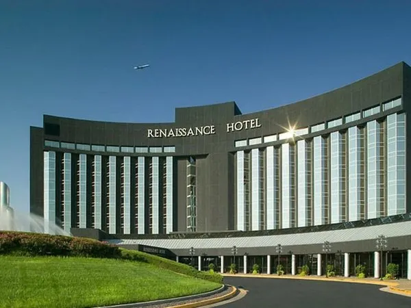 Renaissance St. Louis Airport Hotel