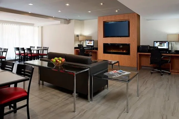 Residence Inn Montreal Downtown