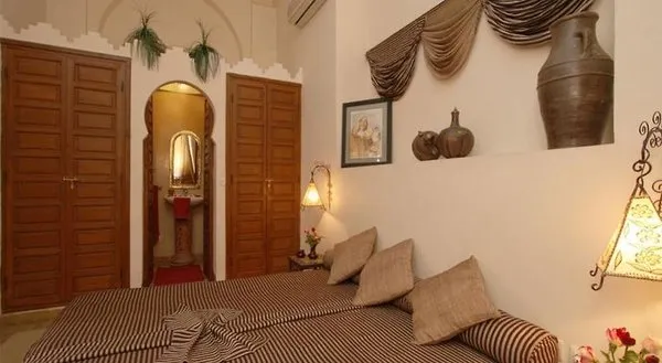 Riad Amina