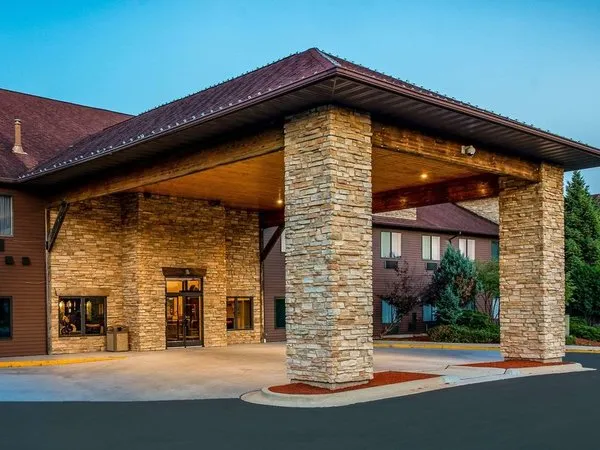 Riverview Inn & Suites, Ascend Hotel Collection