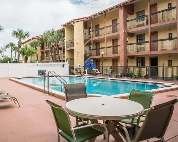 Rodeway Inn Near Ybor City - Casino