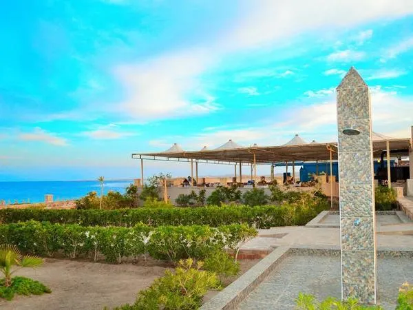 Rohanou Beach Resort & Ecolodge