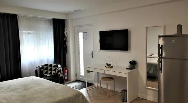 Rooms At Zajceva 34