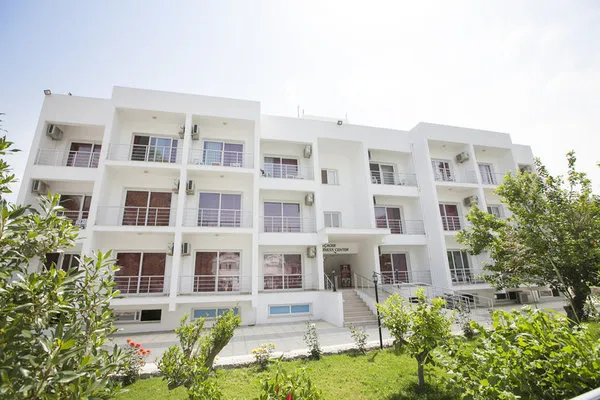 Rose Gardens Hotel