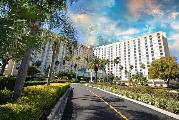 Rosen Plaza Hotel