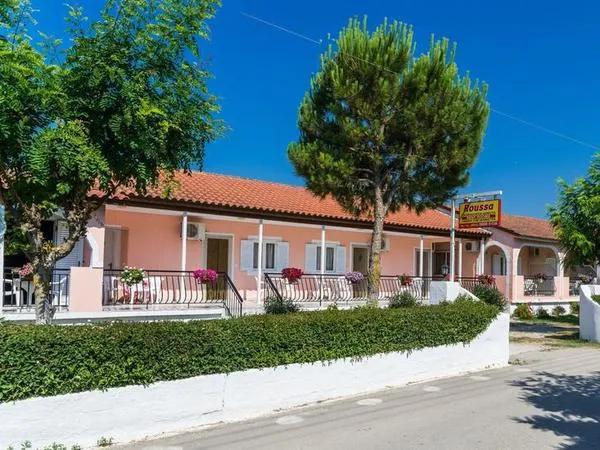 Roussa's Apartments