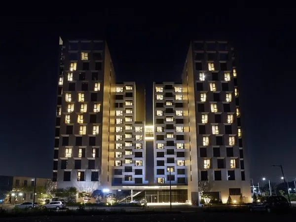 Royal Emporium Incheon Airport Hotel