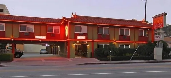 Royal Pagoda Motel