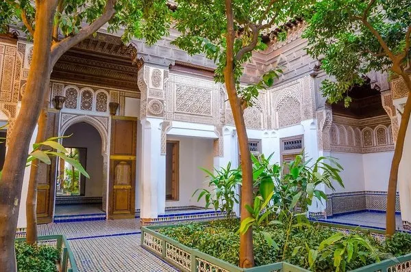 Rundreise Im Reich der Mauren & Berber First-Class mit 6 Tagen Baden im Pickalbatros Palais des Roses