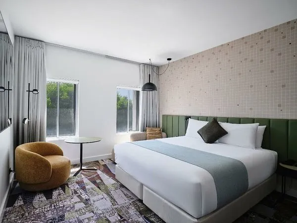 Saint Kilda Beach Hotel