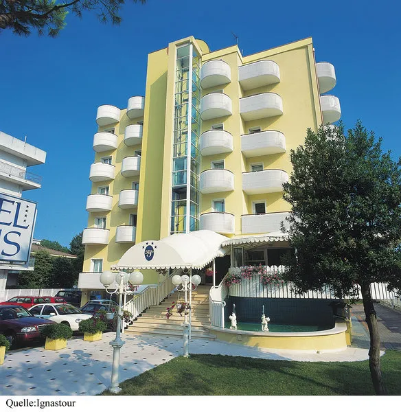 Salus Smart & Chic Hotel