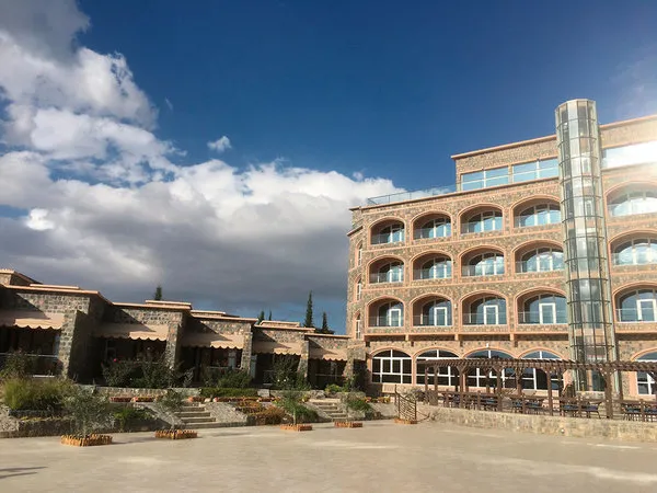 Sama Hotel