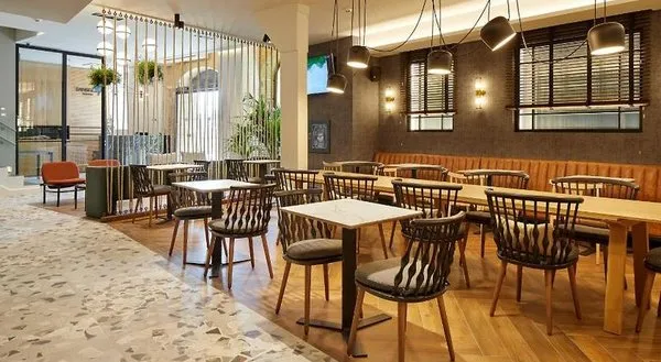 Sansebay Hotel