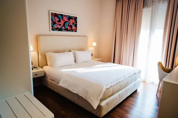 Sar'Otel