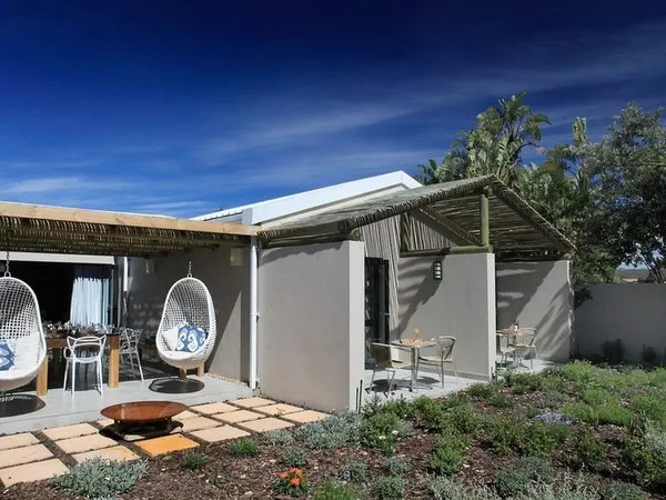 Scallop Guest Lodge