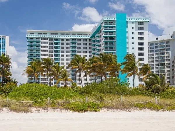 Seacoast Suites