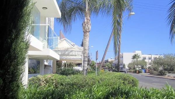 Senator Hotel Apartments