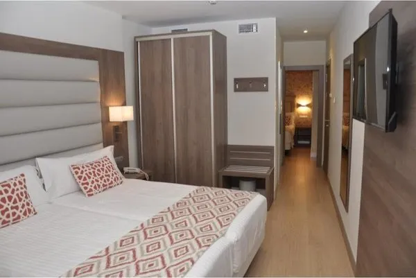 Sercotel Hotel Selu
