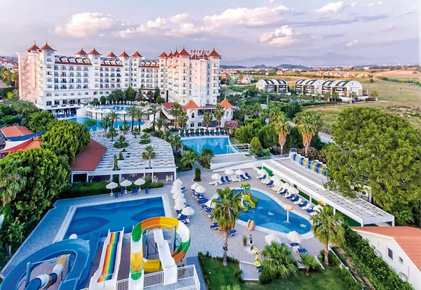 Serenis Hotel