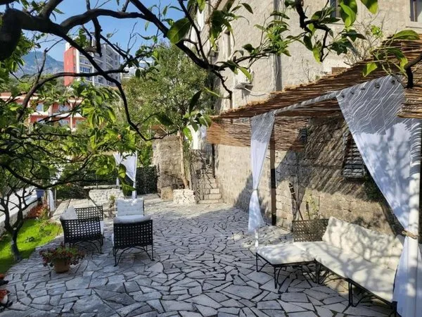 Serenita Stone House