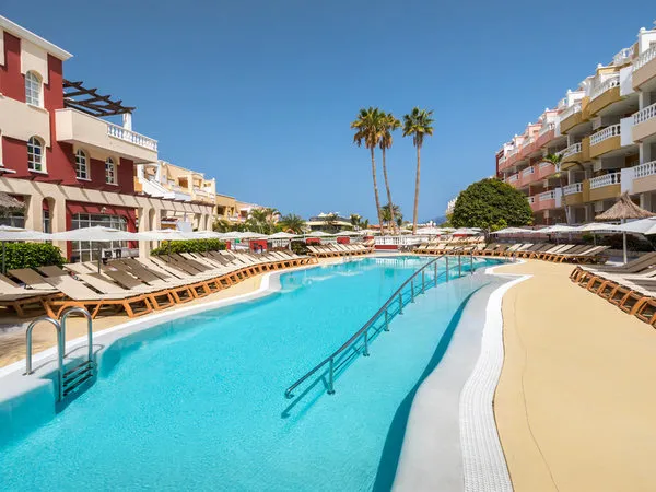 Servatur Isora Suites