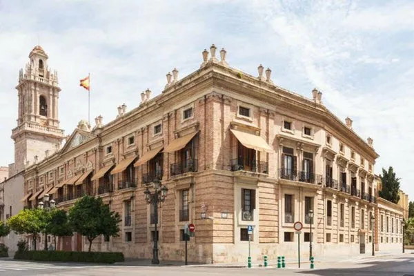 Sh Suite Palace