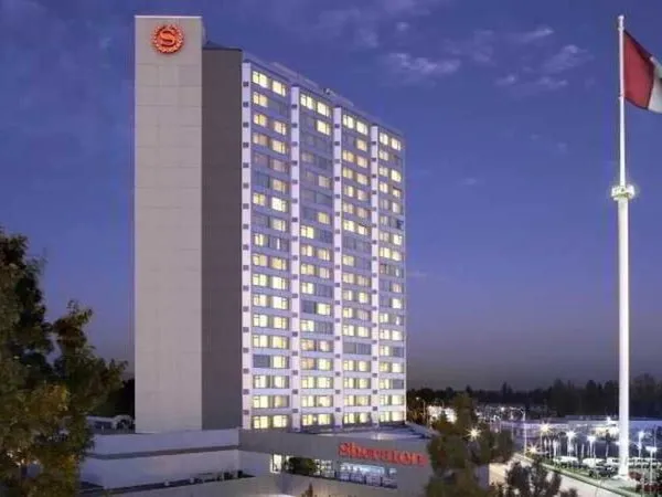 Sheraton Vancouver Guildford Hotel