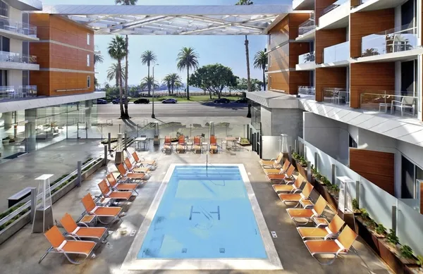Shore Hotel