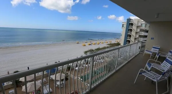 Shoreline Island Resort