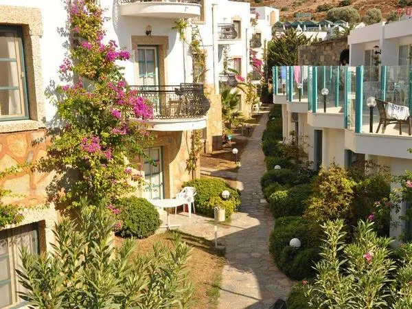 Siesta Beach Apartments