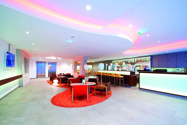 SIMM's Hotel