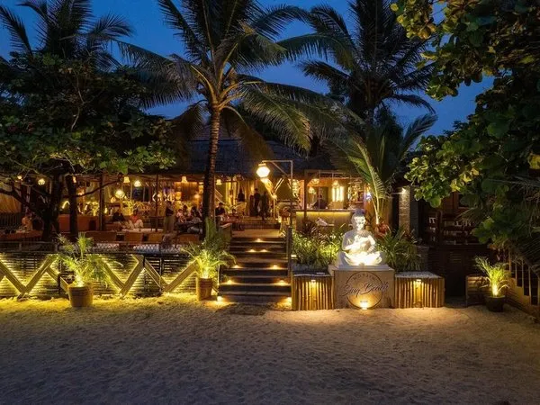 SinQ Beach