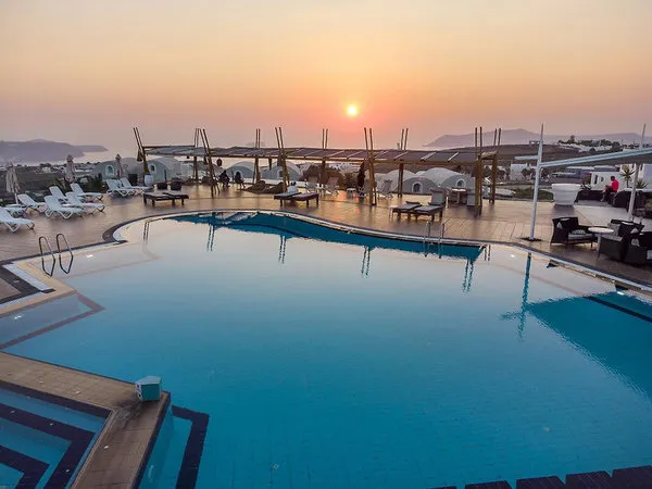 Smy Santorini Suites & Villas