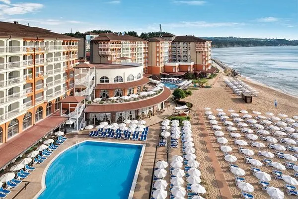 SOL Luna Bay