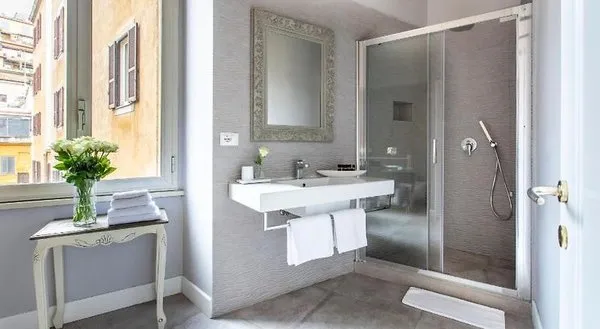 Spagna Art & Suites