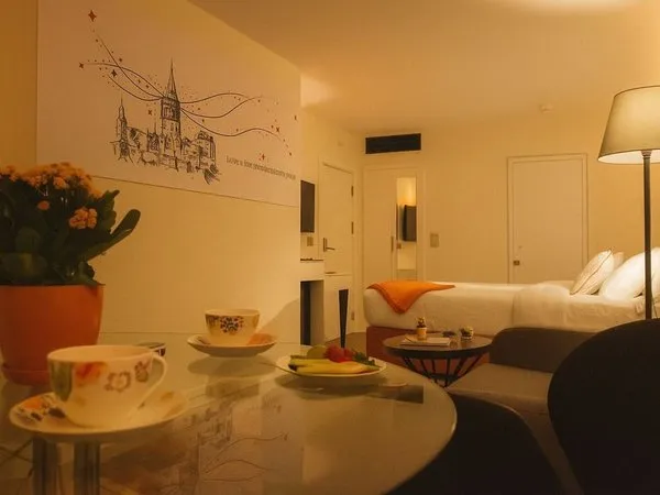 Sparkle Hotel