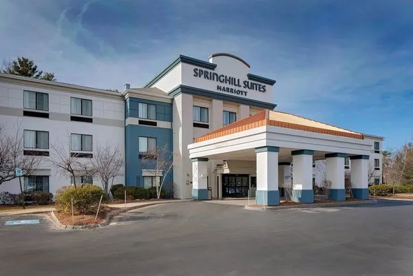 SpringHill Suites Manchester Boston Regional Airport