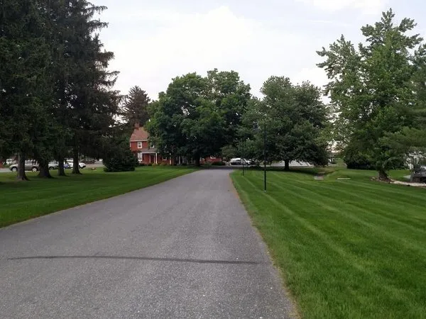 Spruce Lane Lodge & Cottage