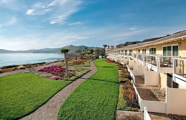 Spyglass Inn