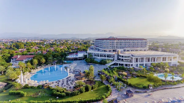 Starlight Resort Hotel
