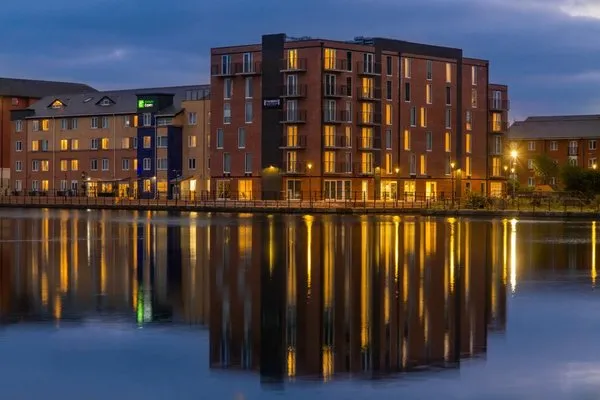 Staybridge Suites Cardiff