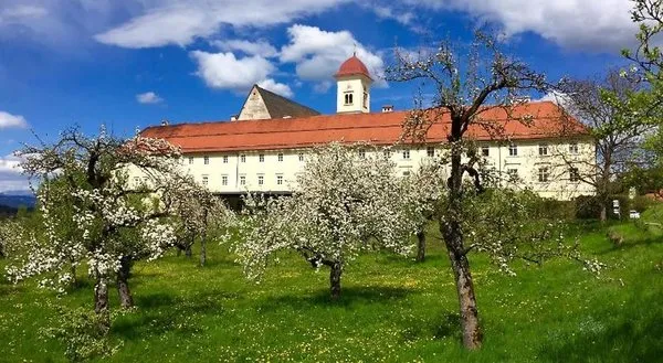 Stift St. Georgen Am Längsee