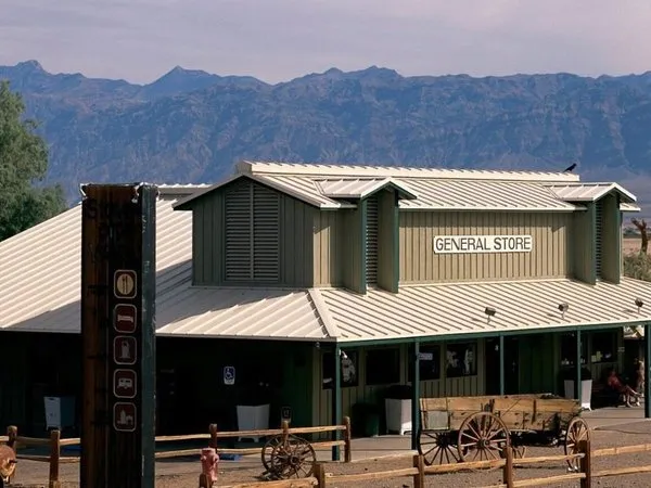 Stovepipe Wells Village Hotel