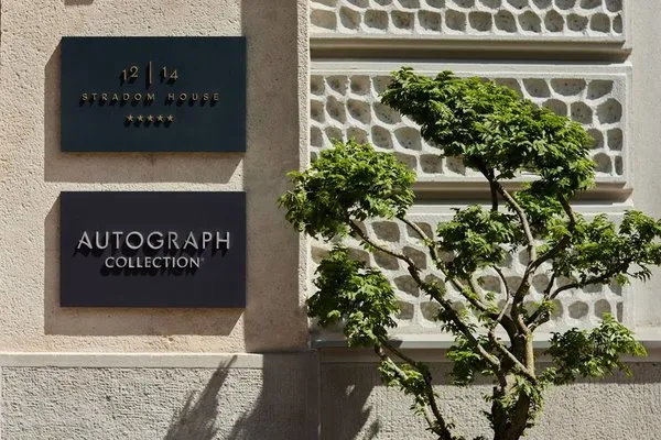 Stradom House, Autograph Collection